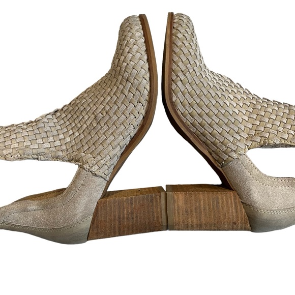 JOURNEE SIGNATURE Gray Side Cutout Kevona Woven Leather Booties, Sz 8.5 - Picture 9 of 15